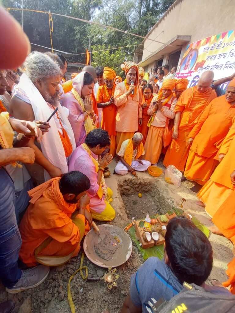 *बराकर के प्रतिष्ठित मंदिर गौरांग मंदिर*