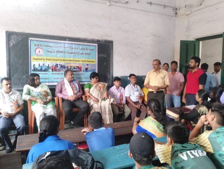 *बर्नपुर में पश्चिम बर्धमान जिला स्तरीय तृतीय टेबल टेनिस प्रतियोगिता का आयोजन सफलतापूर्वक संपन्न*