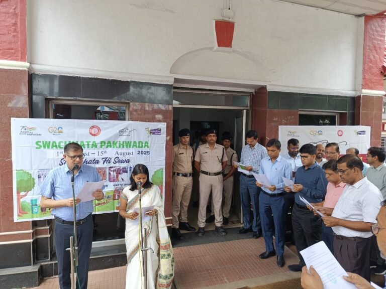 *"स्वच्छता ही सेवा" अभियान के अंतर्गत आद्रा मंडल कार्यालय में शपथ ग्रहण कार्यक्रम का हुआ  आयोजन"*