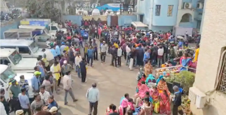 *آسنسول میونسپل کارپوریشن کے صفائی ملازمین کی ہڑتال دوسرے دن بھی جاری، شہر میں کچرے کے ڈھیر*