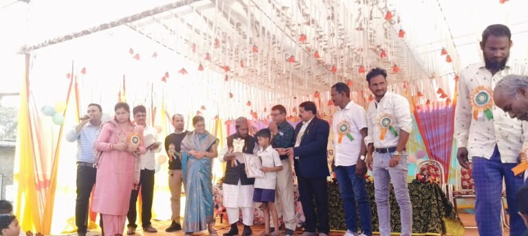 *गनीपुर सरकारी उर्दू प्राइमरी स्कूल का सातवाँ वार्षिक समारोह आयोजित*