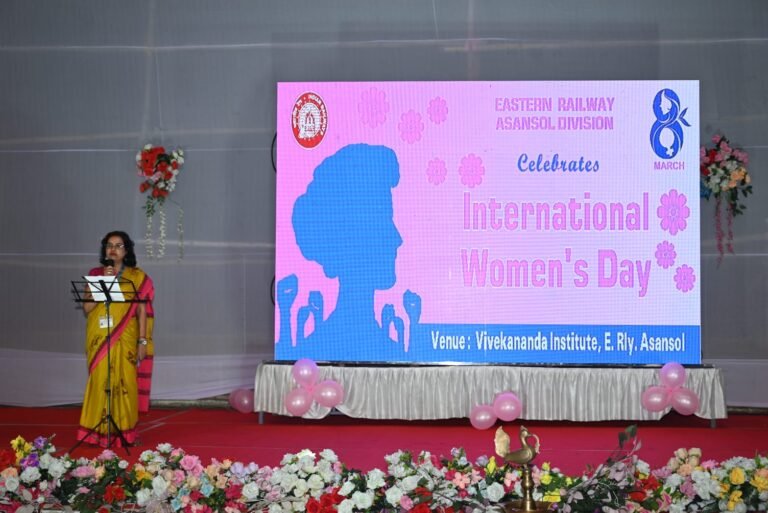 *आसनसोल मंडल में अंतर्राष्ट्रीय महिला दिवस मनाया गया; महिला कर्मचारियों को सम्मानित किया गया*
