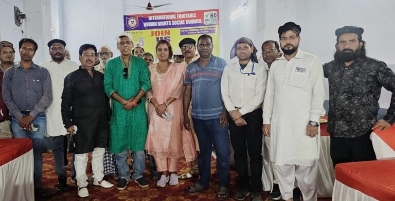 इफ्तार पार्टी बनी आपसी भाईचारा और सौहार्द की मिसाल