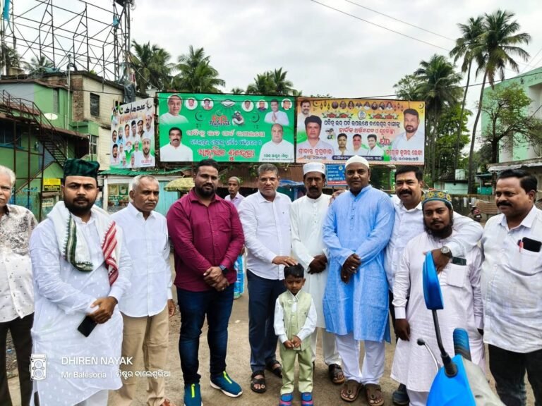 *بالاسور میں نہایت جوش و خروش کے ساتھ منایا گیا عیدالفطر کاتہوار،درگاہ میدان سمیت 19 مساجد میں ادا کی گئی نماز عید*