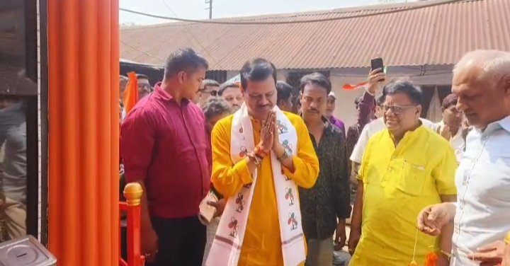 *पश्चिम बंगाल के कुल्टी विधानसभा में आगामी चुनाव को लेकर कुल्टी विधानसभा क्षेत्र में राजनीतिक माहौल लगातार गरमाता जा रहा है।*