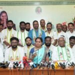 *نئی سیاسی جماعت کا 25 اپریل کو قیام عمل میں لانے کا اعلان*   *نوجوانوں،خواتین، بی سی، ایس سی، ایس ٹی، اقلیتوں، مزدوروں اور کسانوں سے تائید و حمایت کی اپیل*  *موجودہ حالات کے تناظر میں ریاست میں نئی سیاسی جماعت کی اشد ضرورت*  *تلنگانہ کی ترقی پر بھرپور توجہ مرکوز کرنے کا عزم۔ نظام آباد میں کے کویتا کی پریس کانفرنس*