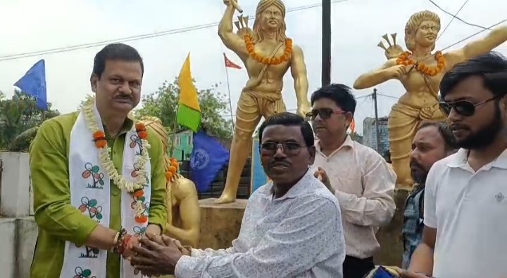 *कुल्टी में एससी एसटी समुदाय का दमदार समर्थन! गणेश बाउरी की अगुवाई में तृणमूल प्रत्याशी अभिजीत घटक को खुला ऐलान - 'बीजेपी अम्बेडकर विरोधी, ममता दीदी संग हैं हम!'*