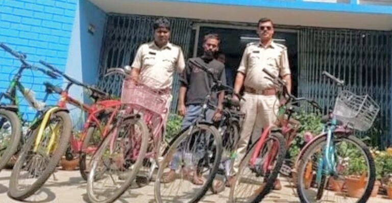 *درگاپور میں سائیکل چوری کرنے والا چور گرفتار، کئی مسروقہ سائیکلیں برآمد*