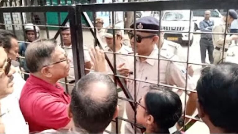 *آسنسول میں مارکسی کمیونسٹ پارٹی کا احتجاج، صاف و شفاف ووٹر لسٹ اور انتخابات کی تاریخ کے فوری اعلان کا مطالبہ*