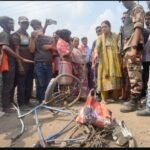 *رانی گنج میں ڈمپر کی زد میں آکر مزدور ہلاک، مشتعل دیہاتیوں نے کئی ٹرکوں کو نذرِ آتش کر دیا*