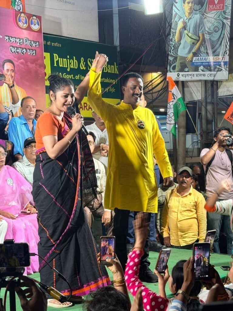 Crowds are roaring in the market!