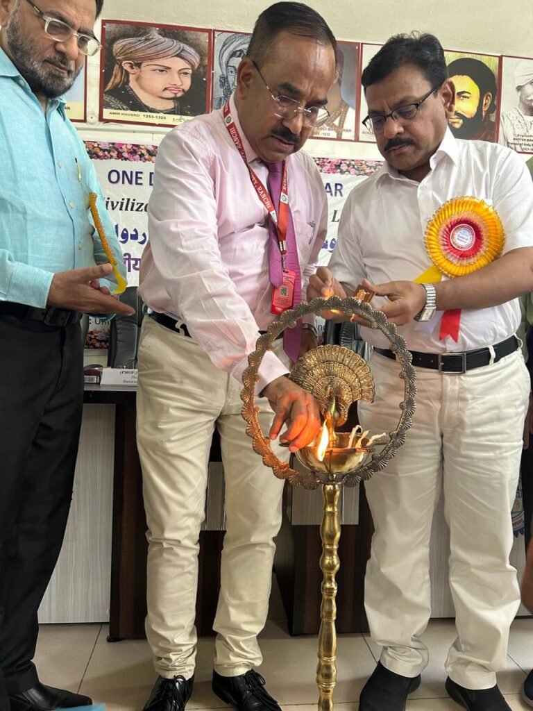 *رانچی یونیورسٹی میں”ہندوستانی تمدن و تہذیب اور اردو ادب“ پر قومی سیمینار کا انعقاد* *ماہرین کا خطاب: اردو ادب ہندوستانی مشترکہ ثقافت، قومی یکجہتی اور گنگا جمنی تہذیب کا مؤثر ترجمان*