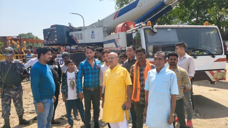 कुल्टी की लाइफ लाइन को जोड़ने वाले लोको आरओबी पुल के निर्माण कार्य मे देर को लेकर भाजपा बिधायक पोद्दार ने किया निरक्षण.