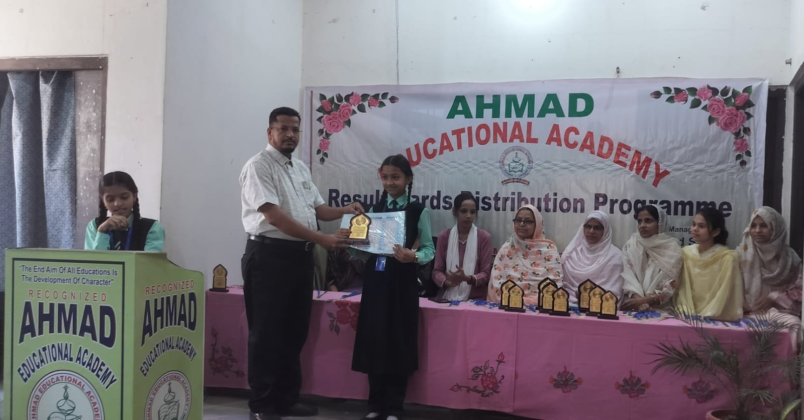 *शिक्षा के बग़ैर कोई भी व्यक्ति किसी भी क्षेत्र में उन्नति नहीं कर सकता:एडवोकेट अहमद सईद हर्फ़*