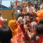 बांग्ला नव वर्ष पर तृणमूल प्राथी के समर्थन मे वार्ड 58 मे तृणमूल पार्षद संजय ने बाईक जुलुस कर दिखाया शक्ति प्रदर्शन.