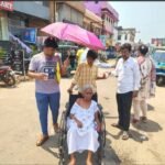 A source of relief from the scorching sun: Water donation to quench the thirst of pedestrians in Kharagpur Malancha **