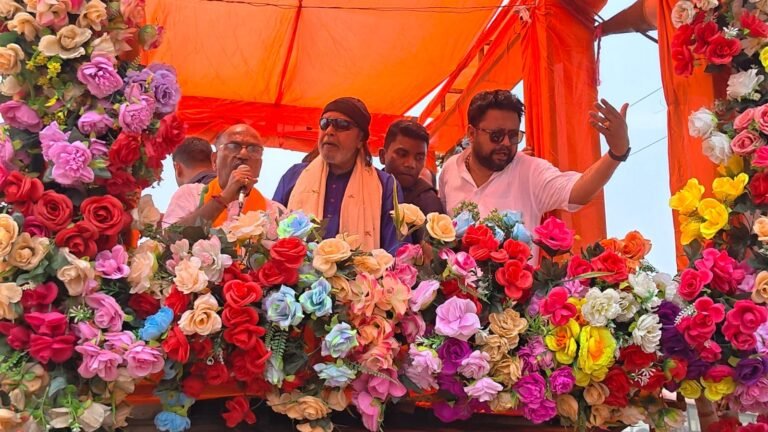 कुल्टी में ‘महागुरु’ मिथुन चक्रवर्ती का भाजपा प्रार्थी अजय पोद्दार के समर्थन मे मेगा रोड शो, बाइक रैली से गरमाया सियासी माहौल,