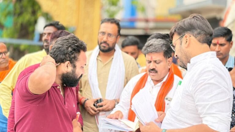 आज बराकर के गणेश पूजा मैदान मे गर्जगे देश के गृहमंत्री अमित शाह, छत्तीसगढ़ के ऊप मुख्यमंत्री ने सभा स्थल किया दौरा.