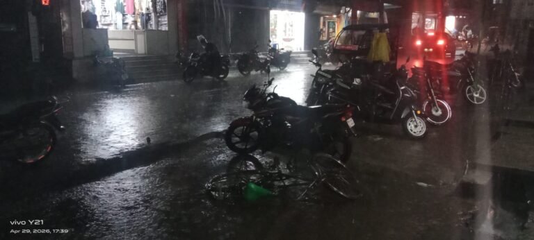 कुल्टी में 'काल बैसाखी' का दस्तक:   झमाझम बारिश से थमा पारा, भीषण गर्मी से मिली बड़ी राहत