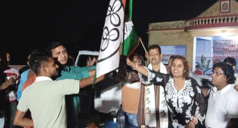 *کلٹی اسمبلی حلقہ کے سیکڑوں افراد بی جے پی و دیگر جماعتیں چھوڑ کر ترنمول کانگریس میں شامل*