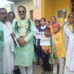 *ڈوبرانا میں ترنمول مہم کا انوکھا انداز، بچے ممتا اور ہرے رام سنگھ بن کر پہنچے*