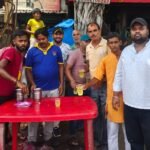 भीषण गर्मी में राहगीरों को मिला राहत का घूंट, यंग बंगाल एंड जातिया संघा क्लब ने पिलाया ठंडा शरबत