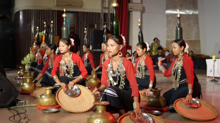 आई ०आई ०टी ० खड़गपुर का प्रांगण आज फिर स्पिक मैके के ग्यारहवें अंतरराष्ट्रीय सम्मेलन