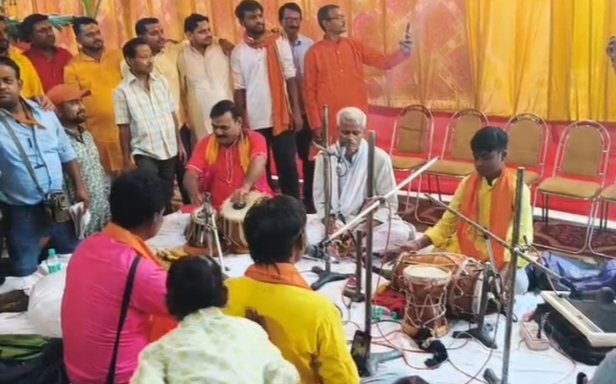 केंदुआ बाजार में अखंड हरिकीर्तन शुरू, आध्यात्मिक चेतना और भाईचारा बढ़ाना मुख्य उद्देश्यमंच की अनूठी पहल:
