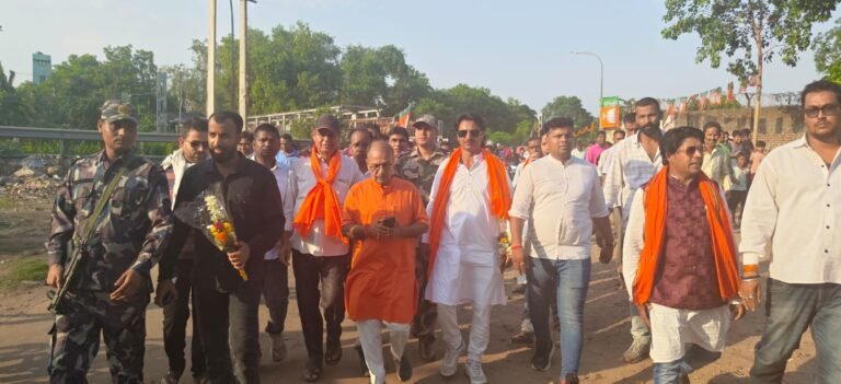 कुल्टी की लाइफ लाइन के नाम से जाने वाले लोको पुल दो वर्षो के बाद निर्माण कार्य पुरा, बिधायक ने उद्घाटन कर किया प्रारम्भ.