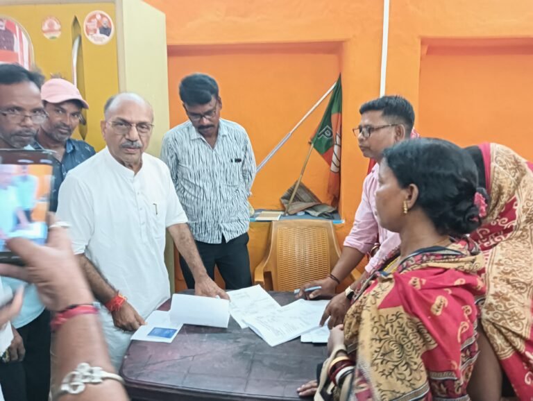 “सेवा परम् धर्म: राजनीति जनता के हित में हो यही हमारा उद्देश्य” — मंत्री डॉ. अजय कुमार पोद्दार