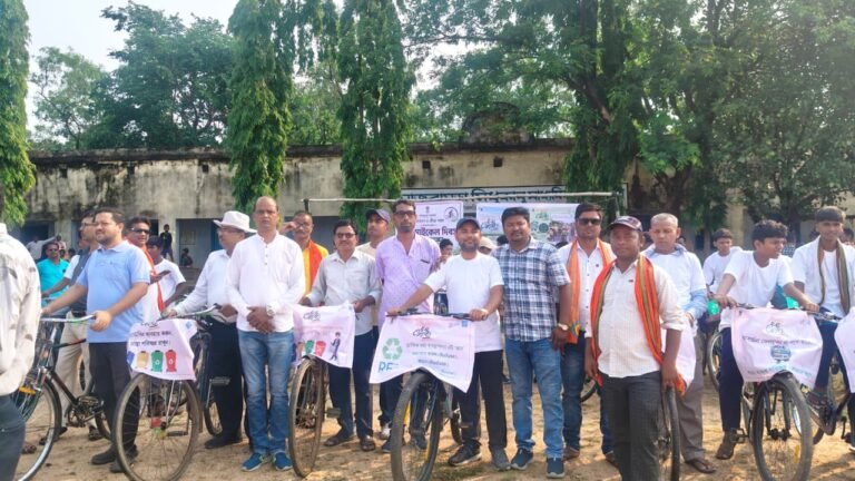 वर्ल्ड बाइसिकल डे पर छात्रों ने साईकिल चलाई