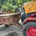 बाघमुंडी पुलिस ने अवैध रेत तस्करी का भंडाफोड़ किया, ट्रैक्टर और रेत जब्त किया