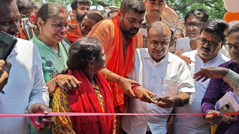 कुल्टी में जनकल्याण शिविर की शुरुआत, मंत्री डॉ. अजय कुमार पोद्दार ने किया उद्घाटन