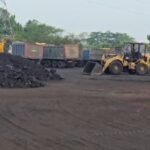 बाराचक रेलवे साइडिंग में कोयला लोडिंग-अनलोडिंग ठप, रेलवे डेमरेज का खतरा बढ़ा  देर रात पुलिस की टीम ने रुकवाया काम; प्रशासनिक चुप्पी से बढ़ीं अटकलें, वर्चस्व की लड़ाई की चर्चा तेज