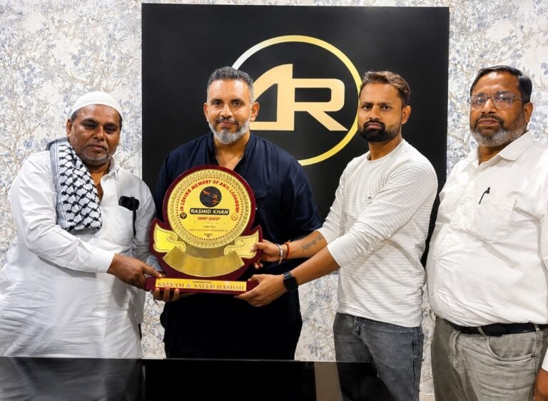 फिटनेस और समाज सेवा के क्षेत्र में उल्लेखनीय योगदान पर अब्दुल रशीद खान चीफ गेस्ट अवार्ड से सम्मानित۔
