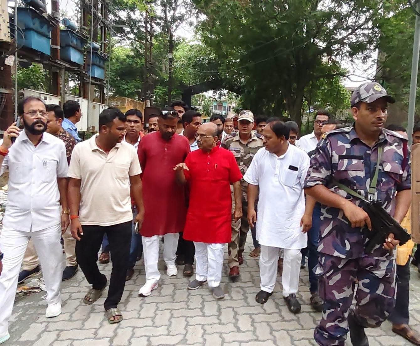 वार्ड 64 को मिली नई सड़कों की सौगात: मंत्री डॉ. अजय पोद्दार ने किया पथश्री योजना के कार्यों का उद्घाटन