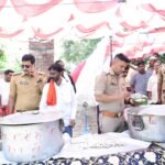 *ज्येष्ठ के आठवें मंगल पर विशाल भंडारा: थाना प्रभारी अमर चौरसिया ने किया प्रसाद वितरण*