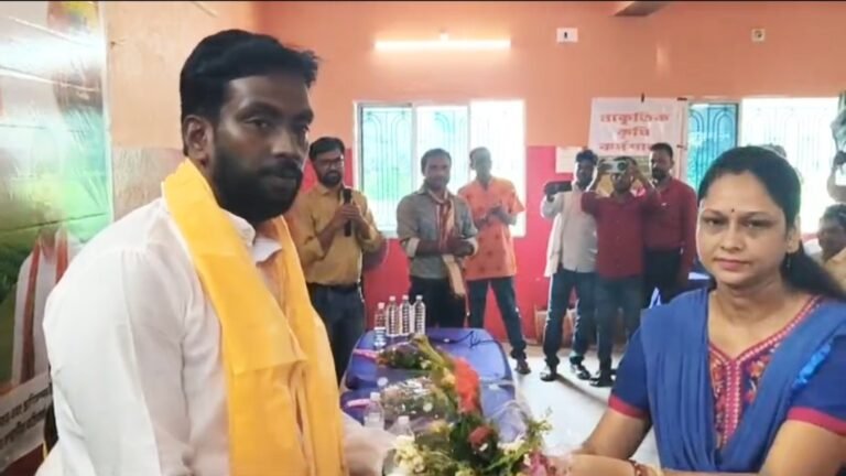 कुल्टी में राज्यव्यापी प्राकृतिक कृषि कार्यशाला का आयोजन, पिएचई एवं पिडब्लूडी मंत्री अजय पोद्दार ने दीप प्रज्वलित कऱ किया उद्घाटन.