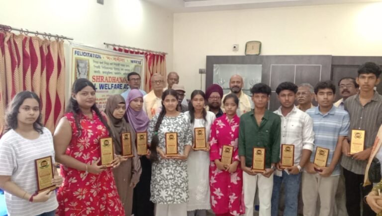 *श्रद्धांजलि सोशल वेलफेयर एक्टिविटी ने चिकित्सक दिवस पर प्रतिभाओं को किया सम्मानित*