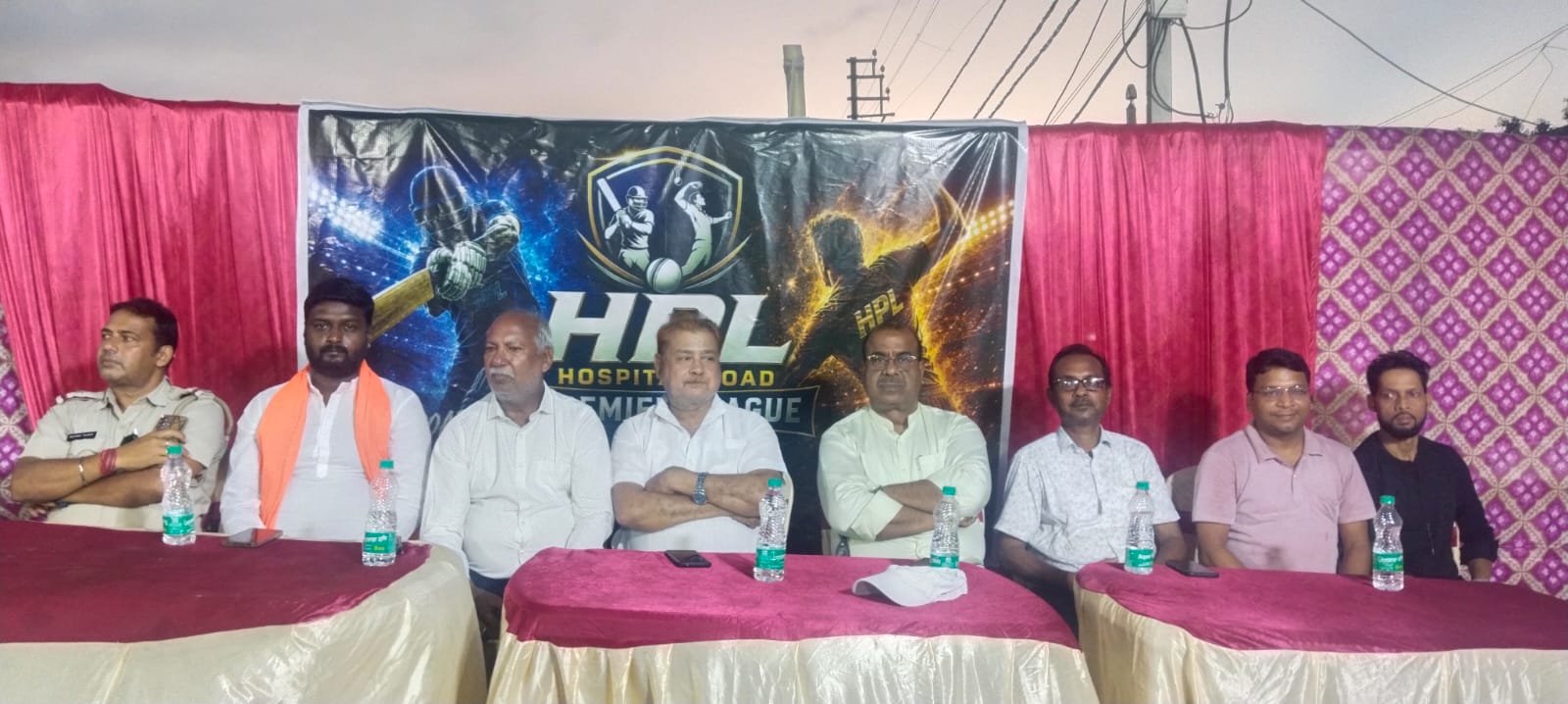 हॉस्पिटल रोड प्रीमियर लीग: बराकर में नाइट शॉर्ट-पिच क्रिकेट टूर्नामेंट का रोमांचक आगाज,