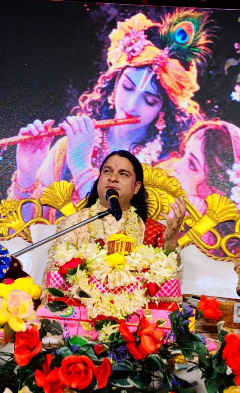 मुस्किलों से डरने या घबरा जाने वाला व्यक्ति कभी कामयाव नहीं होता : उत्तम कृष्ण शास्त्री
