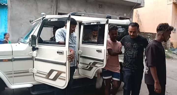 बराकर में गल्ला गाड़ी से चोरी का खुलासा: CCTV फुटेज से धरे गए दो चोर, कोर्ट ने भेजा 3 दिन की पुलिस रिमांड पर