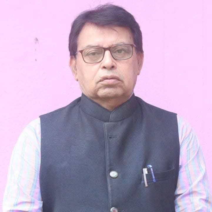 पुरुलिया जिला परिषद के सदस्यों ने जिला परिषद सभाधिपति और सह सभाधिपति के खिलाफ अविश्वास प्रस्ताव पेश किया।