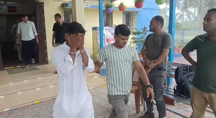 STF की बड़ी कार्रवाई: जामुड़िया में दो देसी पिस्तौल के साथ पांडवेश्वर का युवक गिरफ्तार