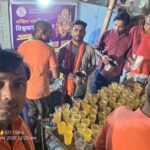 आस्था का सैलाब: सावन की पहली सोमवारी से पहले सिद्धेश्वरी मंदिर में उमड़े श्रद्धालु, विश्वकर्मा युवा मंच ने बांटा शरबत