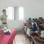 हितकारिणी विद्यालय में सड़क सुरक्षा सप्ताह, विद्यार्थियों को यातायात नियमों का दिया संदेश