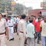 *चिलचिलाती धूल और छाई का कहर: न्यामतपुर में फूटा जनता का गुस्सा, सड़क पर उतरकर किया प्रदर्शन*