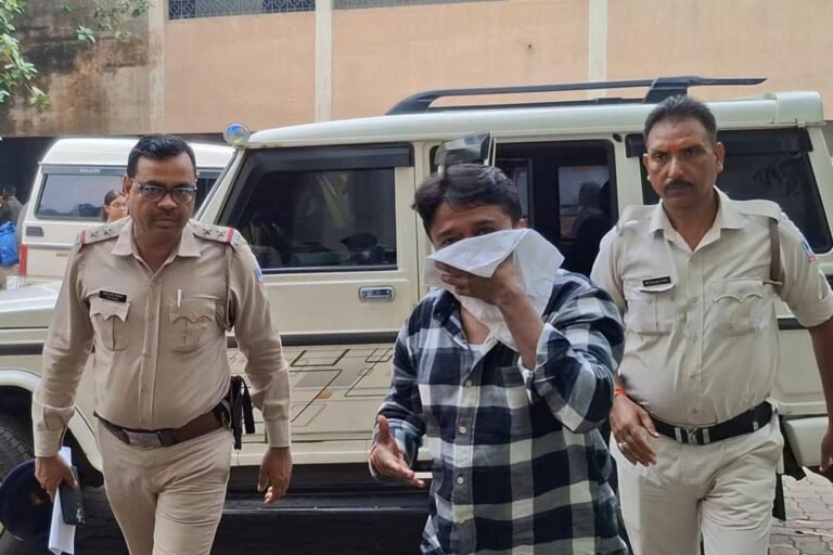 नियामतपुर में अवैध जुए के बड़े अड्डे पर पुलिस का छापा, ₹60 हजार नकद के साथ संचालक गौतम विश्वास गिरफ्तार