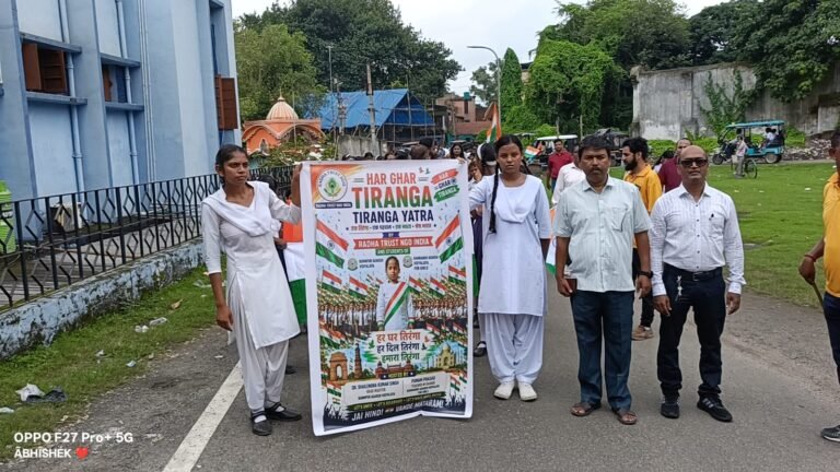 बर्नपुर में ‘सीड बॉल’ कार्यक्रम के साथ हर घर तिरंगा को लेकर निकली प्रभात फेरी