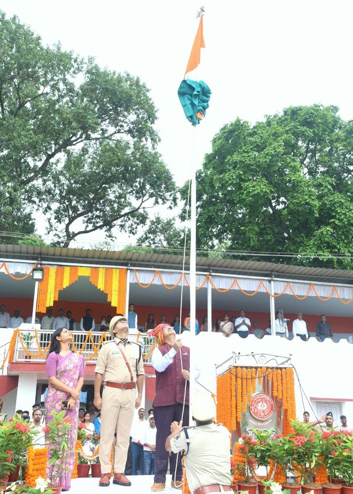 आद्रा मंडल में 80वां स्वतंत्रता दिवस समारोह हर्षोल्लास एवं गरिमा के साथ मनाया गया